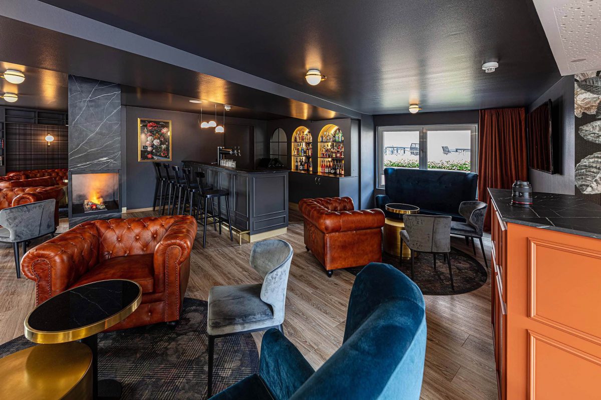 Innenarchitektur München – Hotel Design, Barbereich im Golfhotel Schloss Reichmannsdorf in Schlüsselfeld