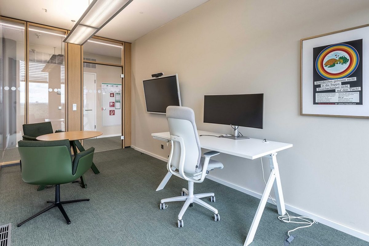 Innenarchitektur München - Bürogestaltung von Innenarchitektur Federleicht aus München, Einzelbüro, um fokussiert zu arbeiten