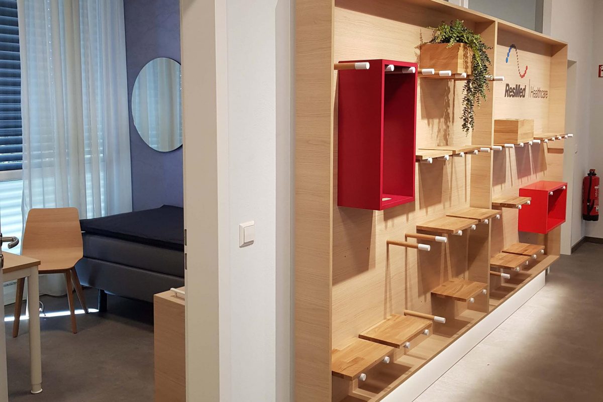 Innenarchitektur München - Ladenbau, Produktverkauf in der Filiale von ResMed GmbH & Co. KG in Kempten